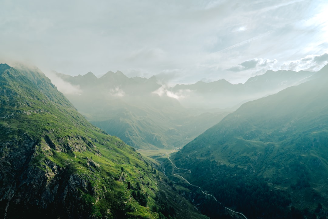 Unlocking the Wonders of Outdoor Travel: An Adventurer’s Guide to the Great Beyond